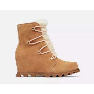 Sorel — Joan of Arctic wedge boots